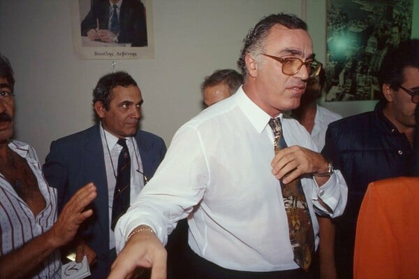 Πώς ο Βασίλης Λεβέντης έπεισε ένα σωρό ανθρώπους να τον ψηφίσουν