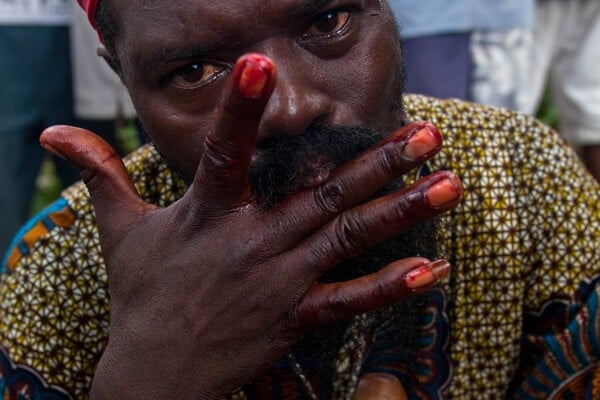 Στα άδυτα του Vodou και των πιστών που υπηρετούν τα πνεύματα