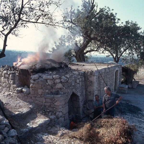 Στο χωριό των κεραμοποιών της Κρήτης τη δεκαετία του '70