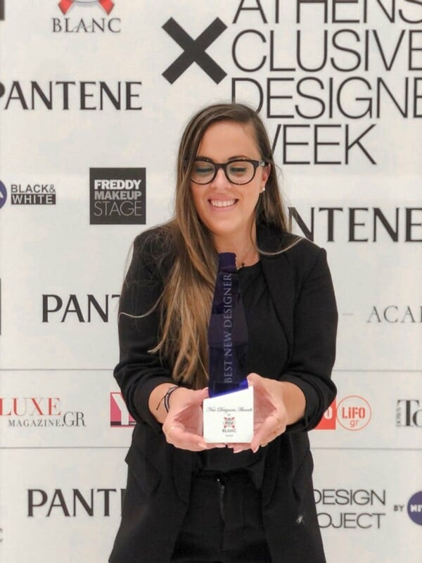 Η απόφοιτος του ΑΚΤΟ Calliope Barci αναδείχθηκε «Best New Designer» στην Ελληνική Εβδομάδα Μόδας