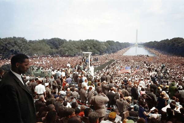 Oι ιστορικές φωτογραφίας της Πορείας Της Ουάσινγκτον έγχρωμες για πρώτη φορά