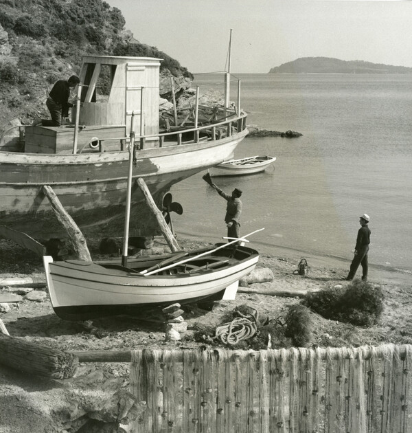 Ταξίδι στη δεκαετία του ’60 σε ασπρόμαυρο φόντο