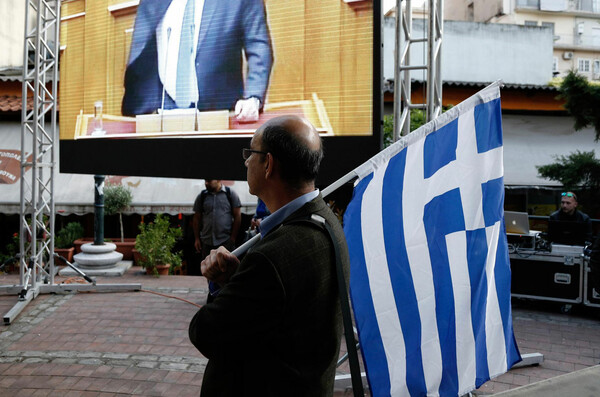 Τι θα κάνουν τελικά οι αναποφάσιστοι;