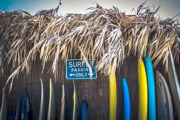 Περιμένοντας το μεγάλο κύμα! (και το Surf-Art Festival)