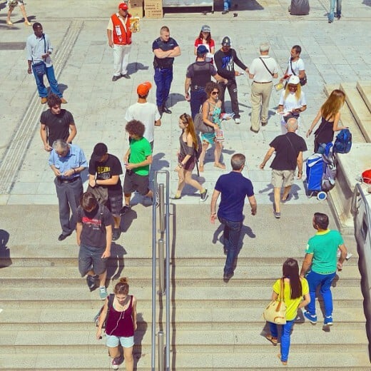 Επειδή μέσα από τις εικόνες του instagram η Αθήνα απέκτησε πάλι την παλιά της φωτογένεια