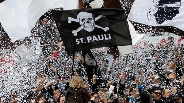 Το άγριο κοριτσάκι της St Pauli: Η ιστορία του σκίτσου που διχάζει το φεμινιστικό κίνημα