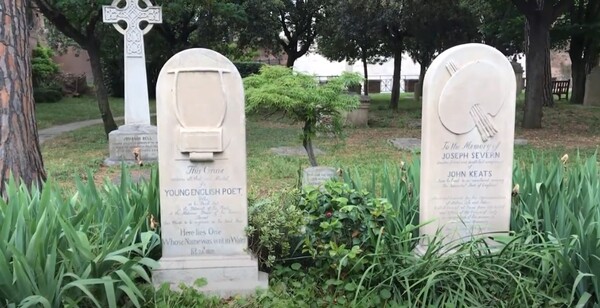 «Κάποιου που τ’ όνομα γράφτηκε στο νερό»: ο γρίφος με τον τάφο του John Keats στη Ρώμη