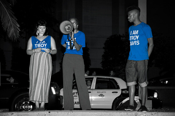 Troy Davis. Η κτηνώδης Αμερική.