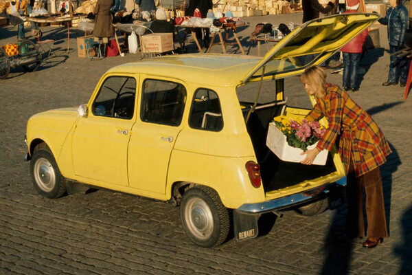 Renault 4L. Μισός αιώνας.