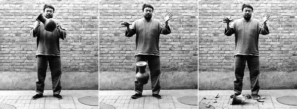 Yπήρχε εποχή που ο Ai Weiwei ήταν νέος