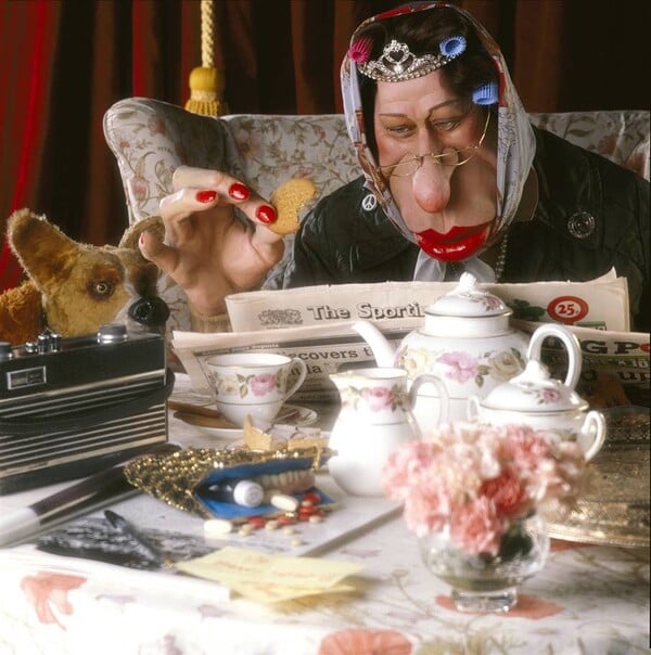Η σατιρική εκπομπή "Spitting Image" κάνει πάλι θραύση στην Αγγλία