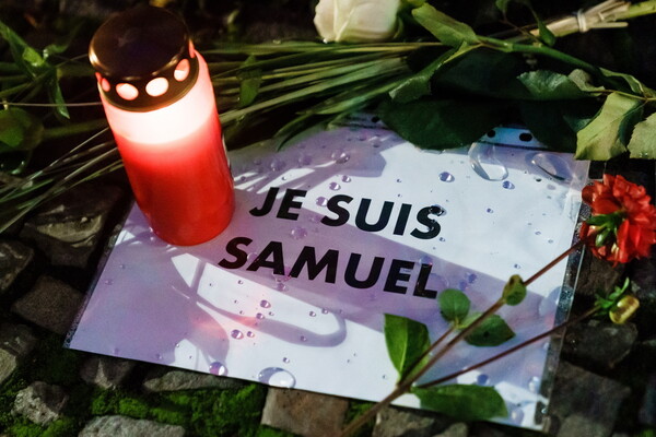 Γαλλία: Συλλήψεις τεσσάρων μαθητών για τον αποκεφαλισμό του καθηγητή Σαμιέλ Πατί