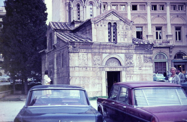 Αθήνα, Μύκονος και Ρόδος του '60 μέσα από 25 έγχρωμες φωτογραφίες