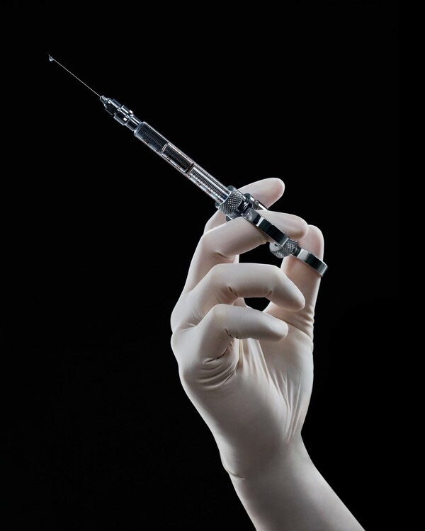 Πολιτική θύελλα για τους εμβολιασμούς κυβερνητικών: Η λίστα με τους «126» και η καταγγελία στο «Σωτηρία»