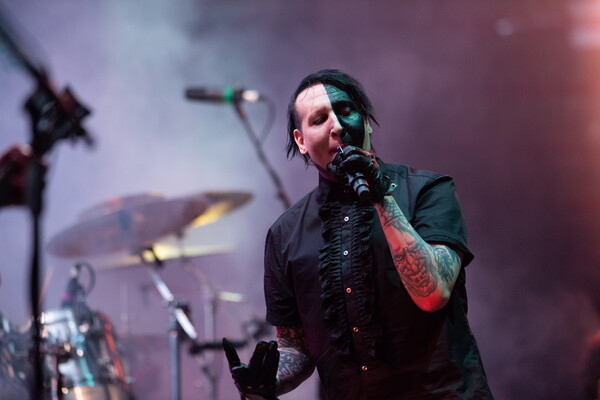 Μαρτυρία τραγουδίστριας για τον Marilyn Manson: «Έλεγε ότι έχει στο σπίτι του δωμάτιο βιασμού»