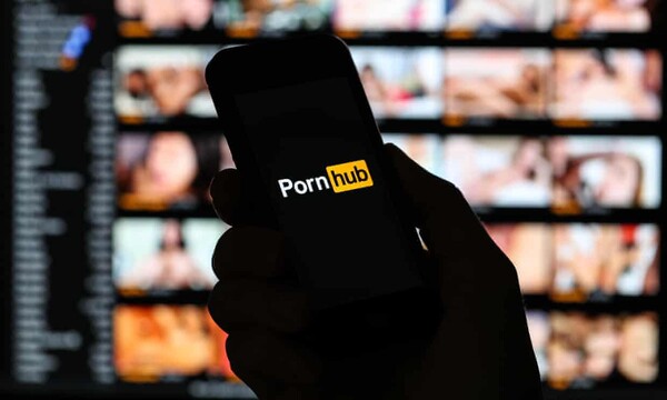 Το Pornhub απέσυρε όλα τα βίντεο από μη επιβεβαιωμένους χρήστες