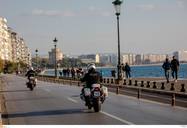 Θεσσαλονίκη: Η Ένωση Φωτορεπόρτερ καταγγέλλει επίθεση από αρνητές μάσκας