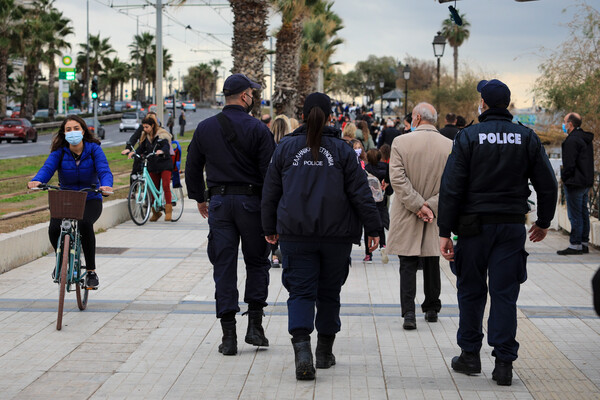 Σύψας: Φόβοι για μεγάλη διασπορά στις γιορτές - Δύσκολοι μήνες ο Ιανουάριος και ο Φεβρουάριος