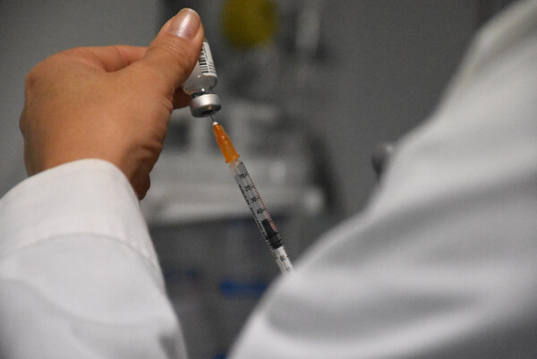 Κικίλιας: Μετά τους γιατρούς του ΕΣΥ θα εμβολιαστούν οι γιατροί του ιδιωτικού τομέα