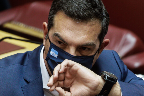 Τσίπρας: Ο πρωθυπουργός μιλάει ως εκπρόσωπος των φαρμακοβιομηχανιών