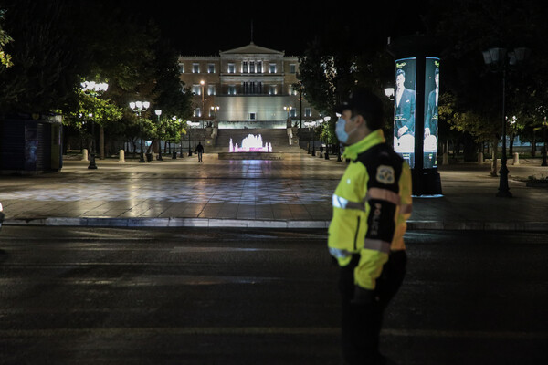 Lockdown στην Αθήνα: Οι πρώτες εικόνες μετά την νέα απαγόρευση κυκλοφορίας