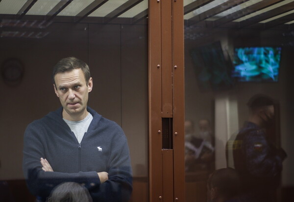 Ξανά στο δικαστήριο ο Ναβάλνι, κατηγορούμενος για δυσφήμηση βετεράνου του Β’ Παγκοσμίου Πολέμου