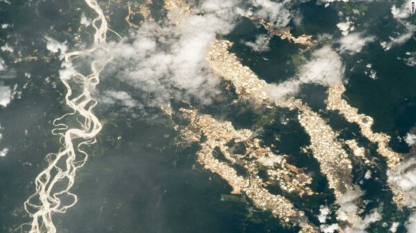 Περού: Τα «ποτάμια χρυσού» δεν είναι αυτό που φαίνεται από το διάστημα