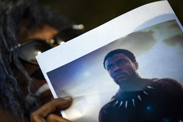 Ο Chadwick Boseman «γράφει ιστορία» με 4 υποψηφιότητες για τα Βραβεία SAG