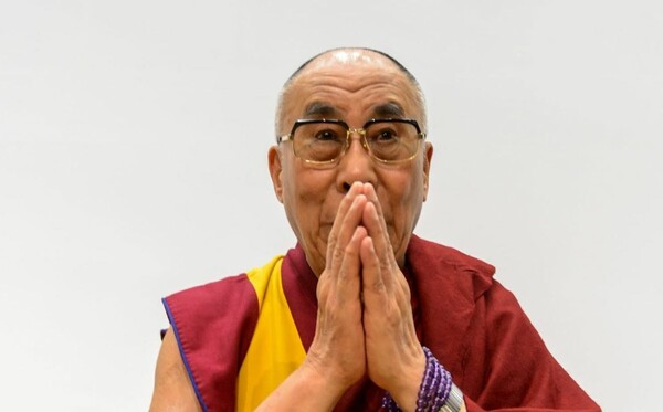 Ο Δαλάι Λάμα προειδοποιεί πως η οικολογική καταστροφή θα επηρεάσει όλο τον πλανήτη