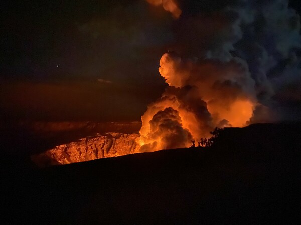 Χαβάη: Εξερράγη το ηφαίστειο Kilauea [ΕΙΚΟΝΕΣ& BINTEO]