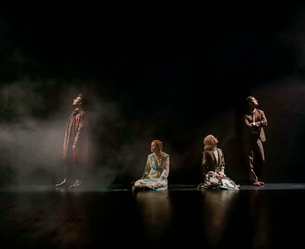 «Γυάλινος Κόσμος»: Το Εθνικό Θέατρο αναβάλει το streaming της παράστασης - Κρούσμα κορωνοϊού