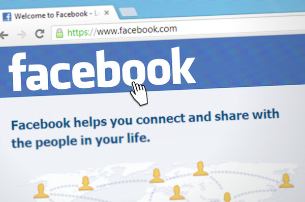 Facebook: Στους 2,8 δισ. οι ενεργοί μηνιαίοι χρήστες της πλατφόρμας