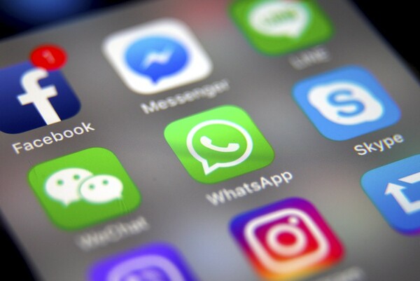ΗΠΑ: Αγωγές κατά του Facebook βάζουν στο στόχαστρο την εξαγορά Instagram και WhatsApp
