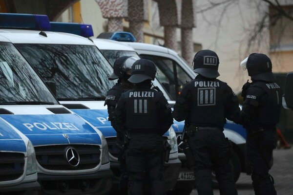Γερμανία: Πυροβολισμοί στο Βερολίνο- Τουλάχιστον τρεις σοβαρά τραυματίες