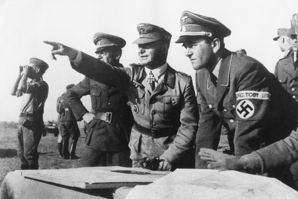 Διεθνής Ομοσπονδία Αντιστασιακών: Η Γερμανία κατέβαλε συντάξεις σε μέλη των SS αλλά είναι αντίθετη σε αποζημιώσεις