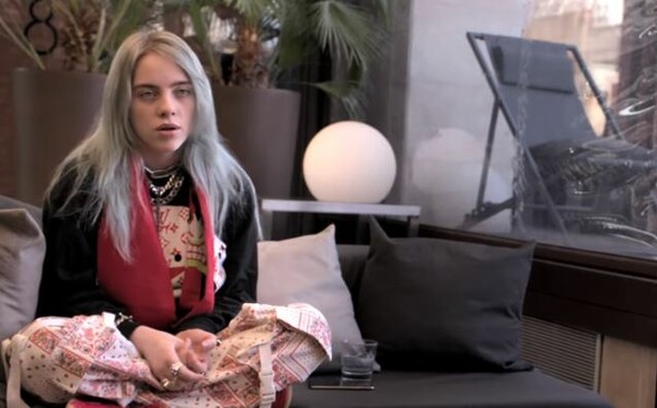 Η Billie Eilish δείχνει στους φανς την πραγματική ζωή της - Νέο τρέιλερ από το ντοκιμαντέρ της