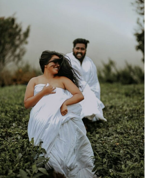 Ζευγάρι στην Ινδία δέχθηκε bullying για τις γαμήλιες φωτογραφίες: «Μας είπαν να παίξουμε σε πορνό»