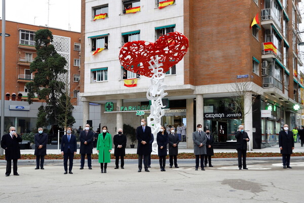 Ισπανία: Μνημείο για τους εργαζόμενους στην υγεία που πέθαναν από κορωνοϊό