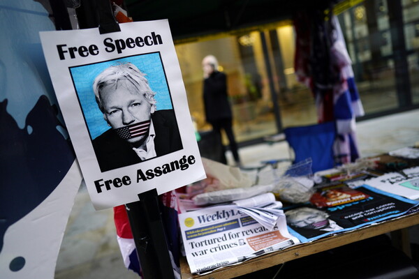 Έφεση της Ουάσινγκτον στην απόφαση βρετανικού δικαστηρίου να μην εκδοθεί ο Τζούλιαν Ασάνζ