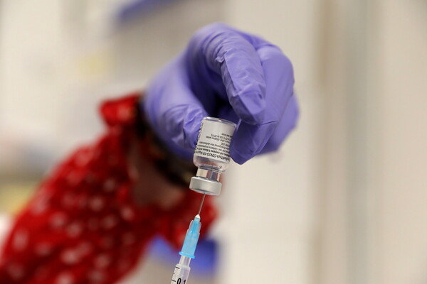 Καπραβέλος: Αδύνατον να εμβολιαστεί το 60% του πληθυσμού σε λίγους μήνες