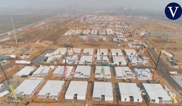 Η Κίνα κατασκευάζει τεράστιο κέντρο καραντίνας- Για πάνω από 4.000 ανθρώπους