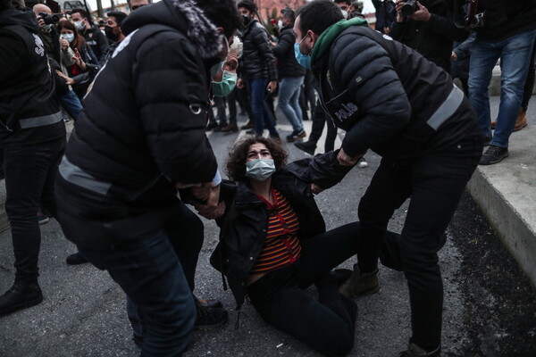 Κωνσταντινούπολη: 159 συλλήψεις σε διαμαρτυρία κατά του πρύτανη που διόρισε ο Ερντογάν