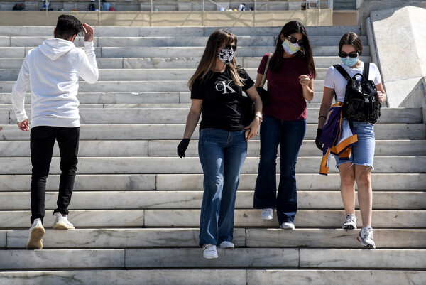 Κορωνοϊός στην Ελλάδα: 790 νέα κρούσματα σε 24 ώρες - Πάνω από 30.000 συνολικά