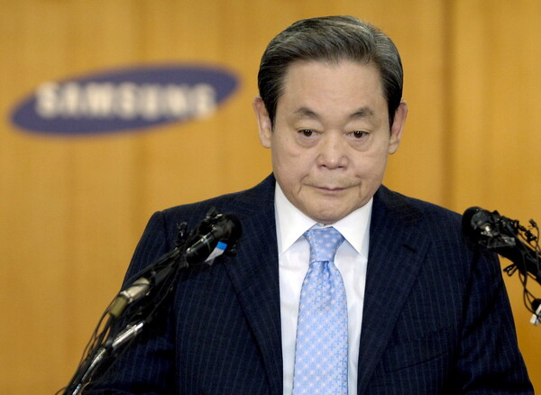 Πέθανε ο πρόεδρος της Samsung, Λι Κουν Χι- Ο άνθρωπος που τη μεταμόρφωσε σε παγκόσμια δύναμη