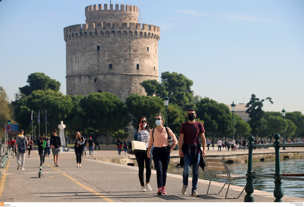 Εξαδάκτυλος: Ολικό lockdown στη Θεσσαλονίκη «χθες» - Οι ΜΕΘ που αναπτύσσονται γεμίζουν