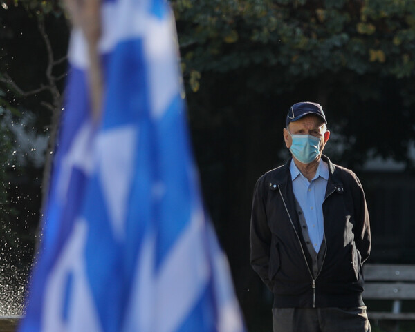 Πρώτη μέρα με μάσκες παντού στην Αθήνα - Ποιοι εξαιρούνται