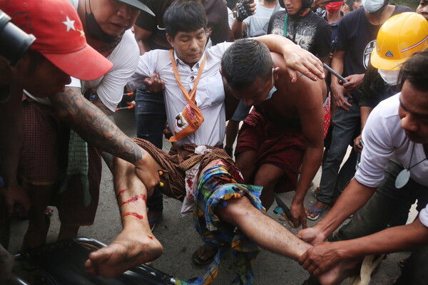 Μιανμάρ: Η αστυνομία άνοιξε πυρ εναντίον διαδηλωτών- Δύο νεκροί και δεκάδες τραυματίες