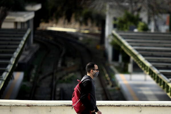 Μητσοτάκης: Όταν τα κρούσματα αυξάνονται θα περιορίζουμε τις δραστηριότητες- Το τρίτο κύμα «πολιορκεί» με μεταλλάξεις