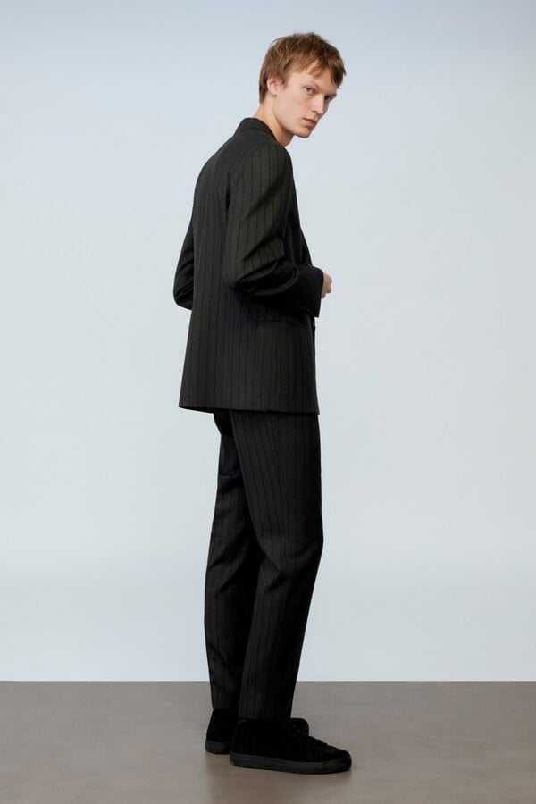 Η COS ανοίγει το πρώτο της κατάστημα στην Ελλάδα