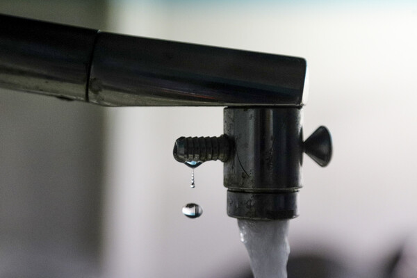 Κιάτο: «Ακατάλληλο το νερό στο Διμηνιό» - Στο νοσοκομείο δύο παιδιά - Παρενέβη ο εισαγγελέας